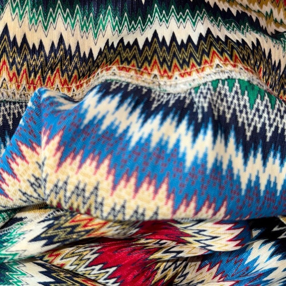 Vintage 60s Women's ZigZag Print Pointed Collar Multicolor Rainbow Stripe Size S - Picture 13 of 13
